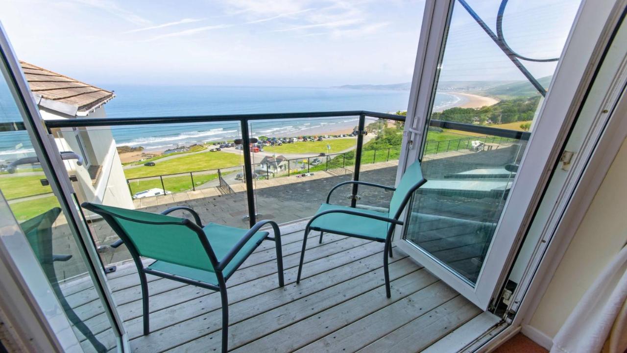 Clifton Court Apt 23 With Seaviews & Heated Pool Lejlighed Croyde Eksteriør billede