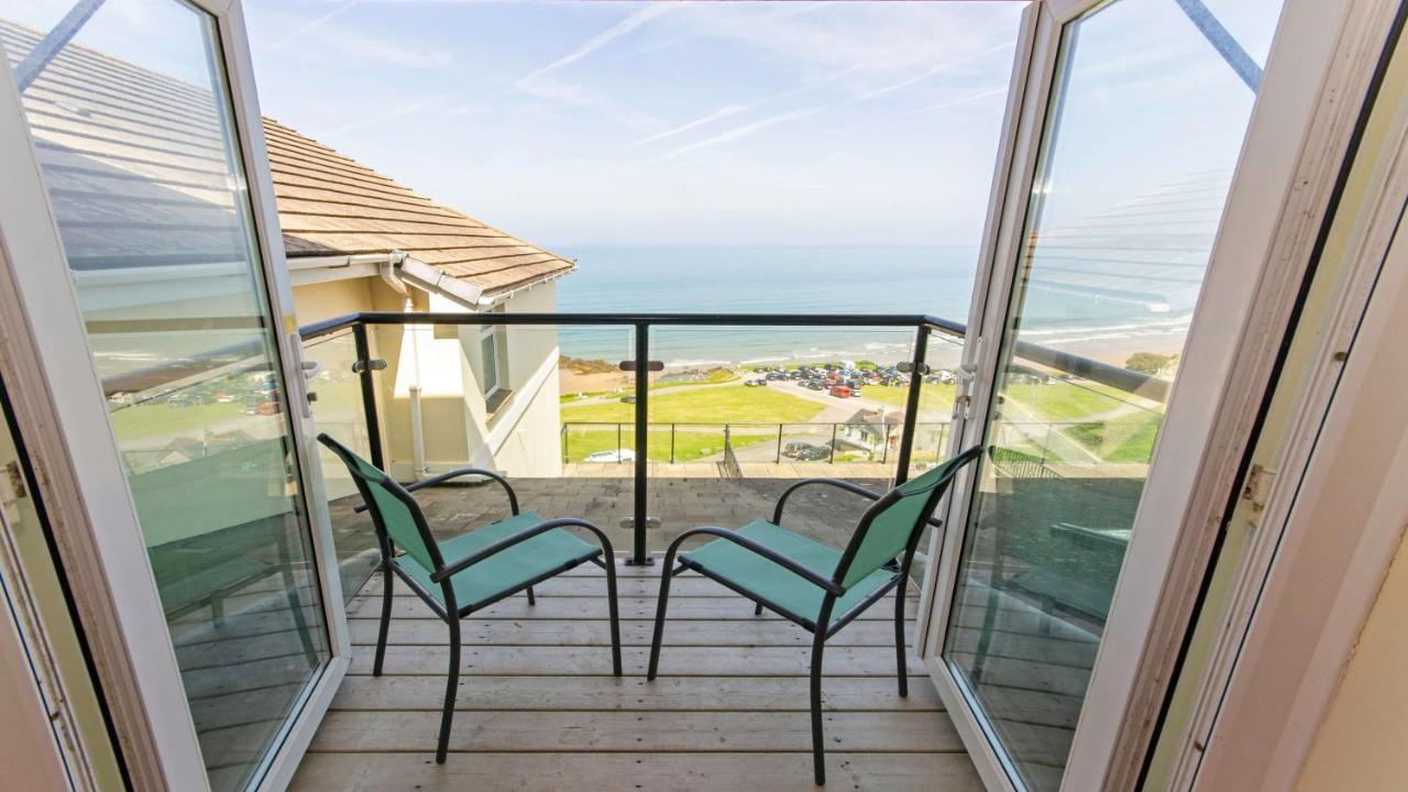 Clifton Court Apt 23 With Seaviews & Heated Pool Lejlighed Croyde Eksteriør billede